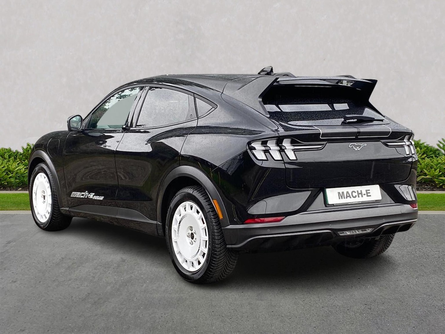 Used Ford Mustang Mach-E 2024 for sale - 77991824: Photo 2