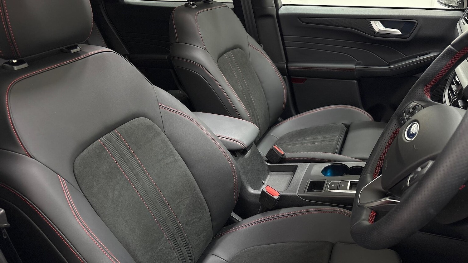 Used Ford Kuga 2025 for sale - 76845228: Photo 28