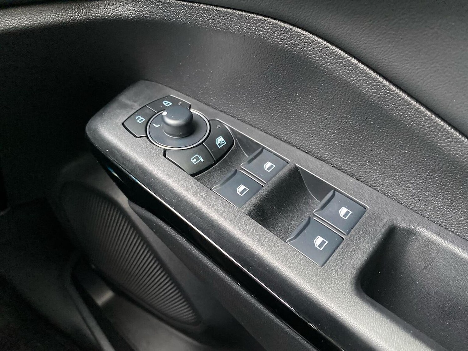 Used Ford Puma 2025 for sale - 76273524: Photo 21