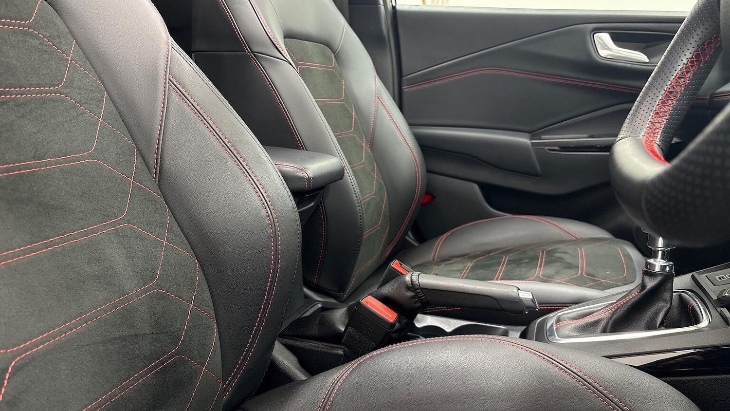 Used Ford Puma 2024 for sale - 76628072: Photo 29