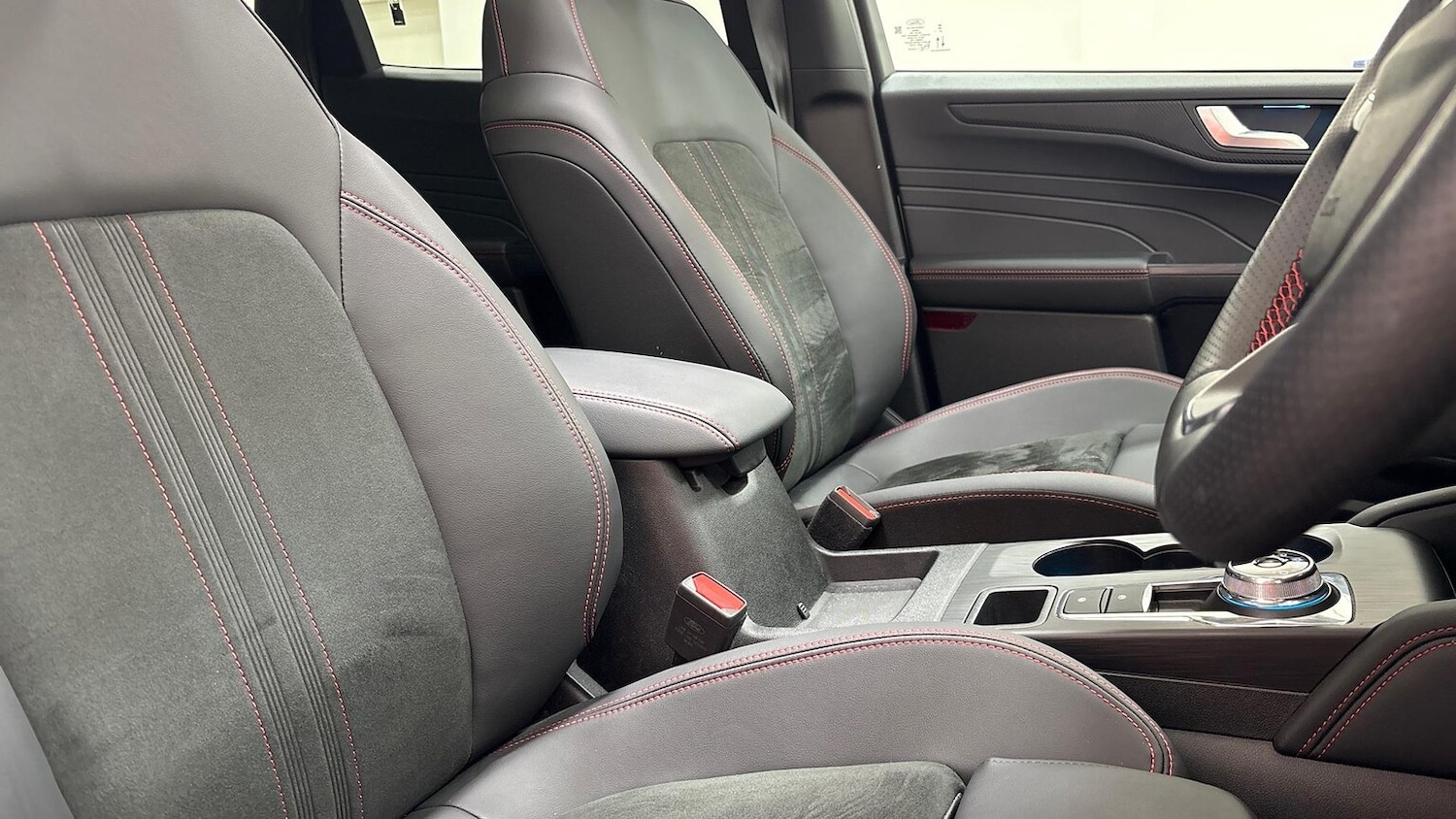 Used Ford Kuga 2025 for sale - 76931597: Photo 20