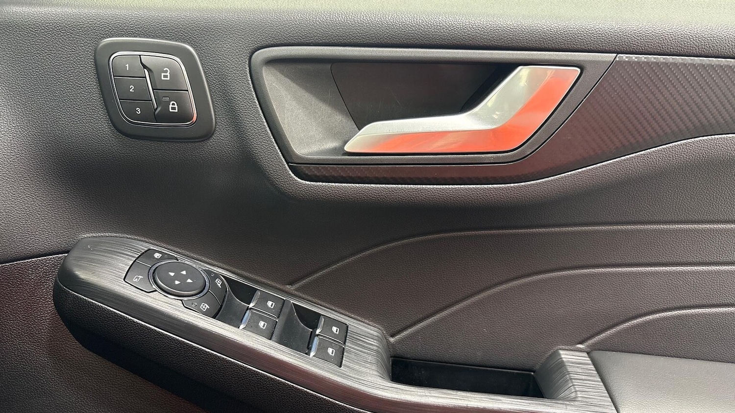 Used Ford Kuga 2025 for sale - 76931597: Photo 21