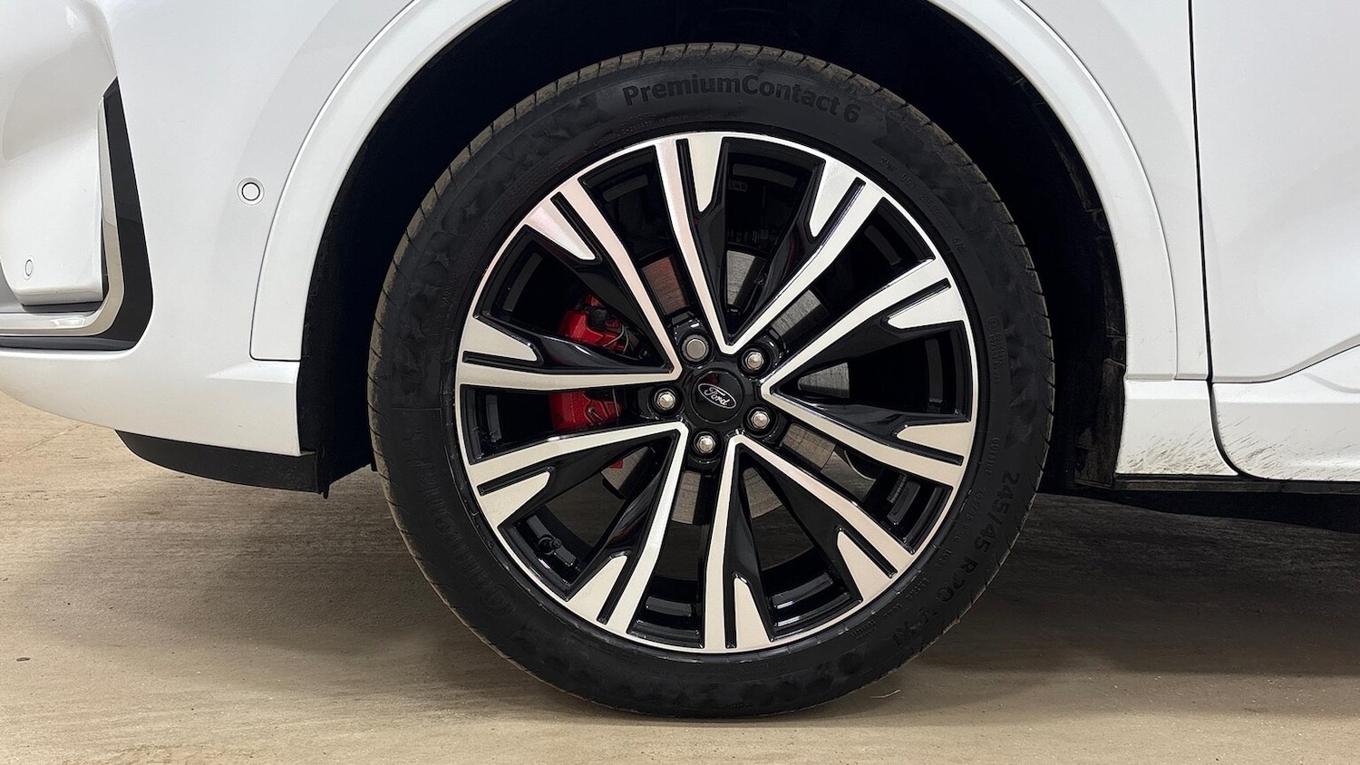 Used Ford Kuga 2025 for sale - 76931597: Photo 6