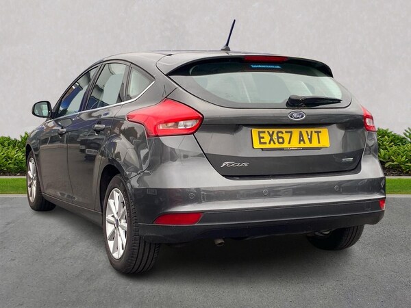Used Ford Focus 2017 for sale - 76207446: Photo 2