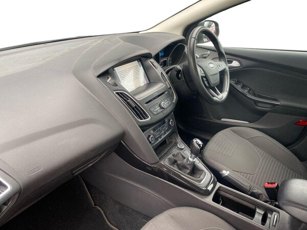 Used Ford Focus 2017 for sale - 76207446: Photo 6