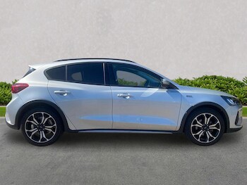 Used Ford Focus 2023 for sale - 78452770: Photo