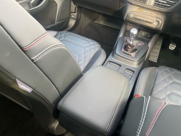 Used Ford Focus 2023 for sale - 76134328: Photo 12