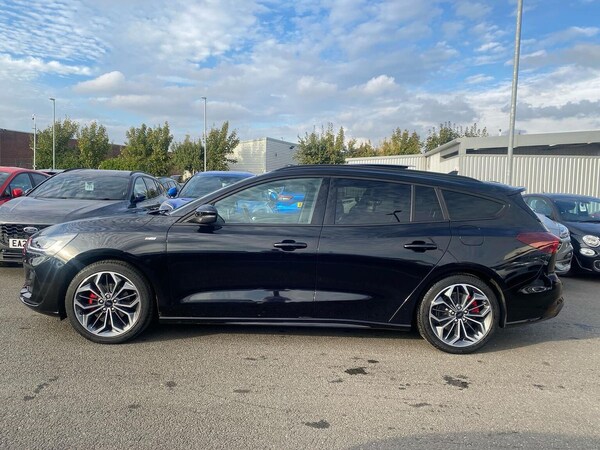 Used Ford Focus 2023 for sale - 76134328: Photo 17