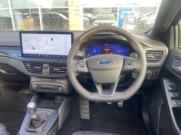 Used Ford Focus 2023 for sale - 76134328: Photo 8