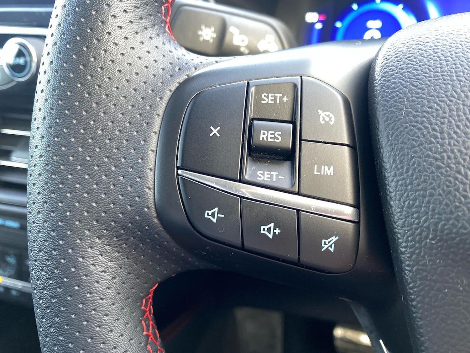 Used Ford Kuga 2022 for sale - 76570960: Photo 26