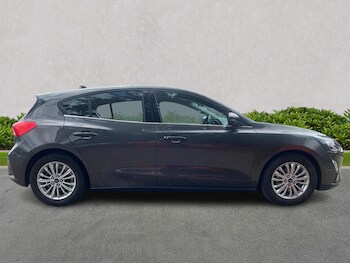 Used Ford Focus 2020 for sale - 79067803: Photo