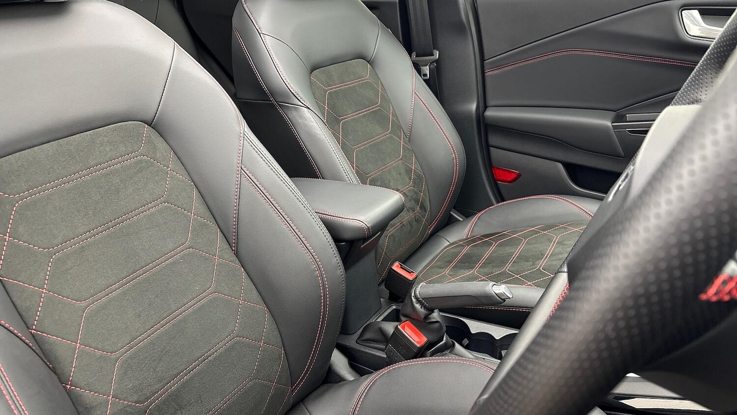 Used Ford Puma 2024 for sale - 76628074: Photo 25