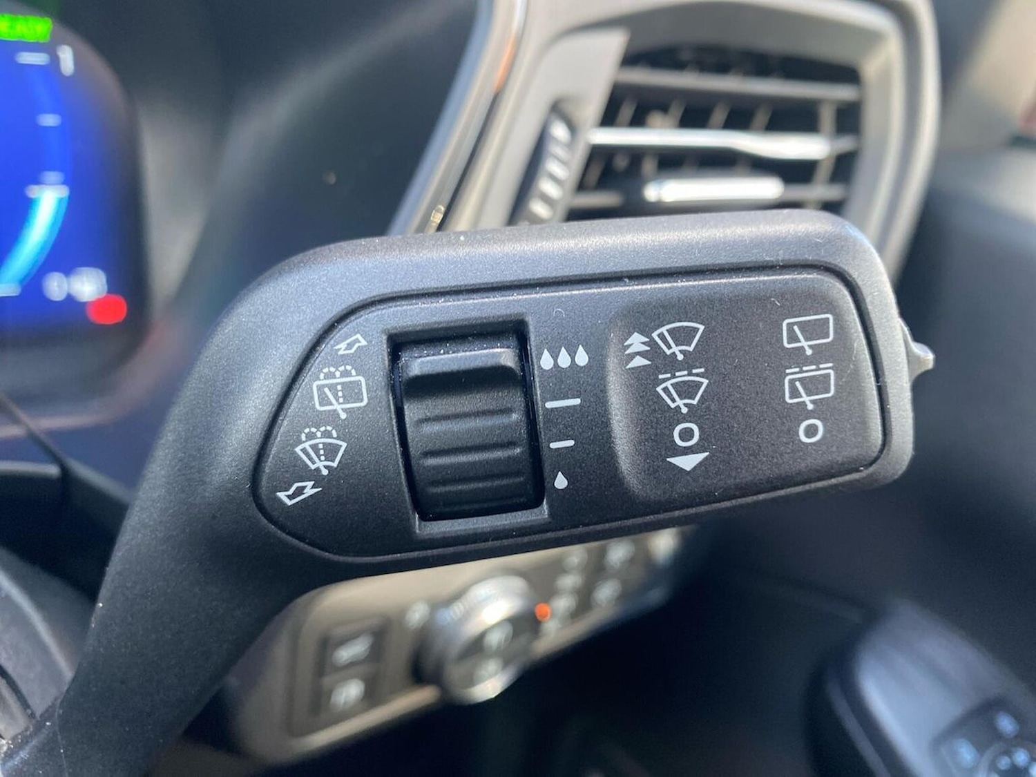 Used Ford Kuga 2023 for sale - 76437263: Photo 29