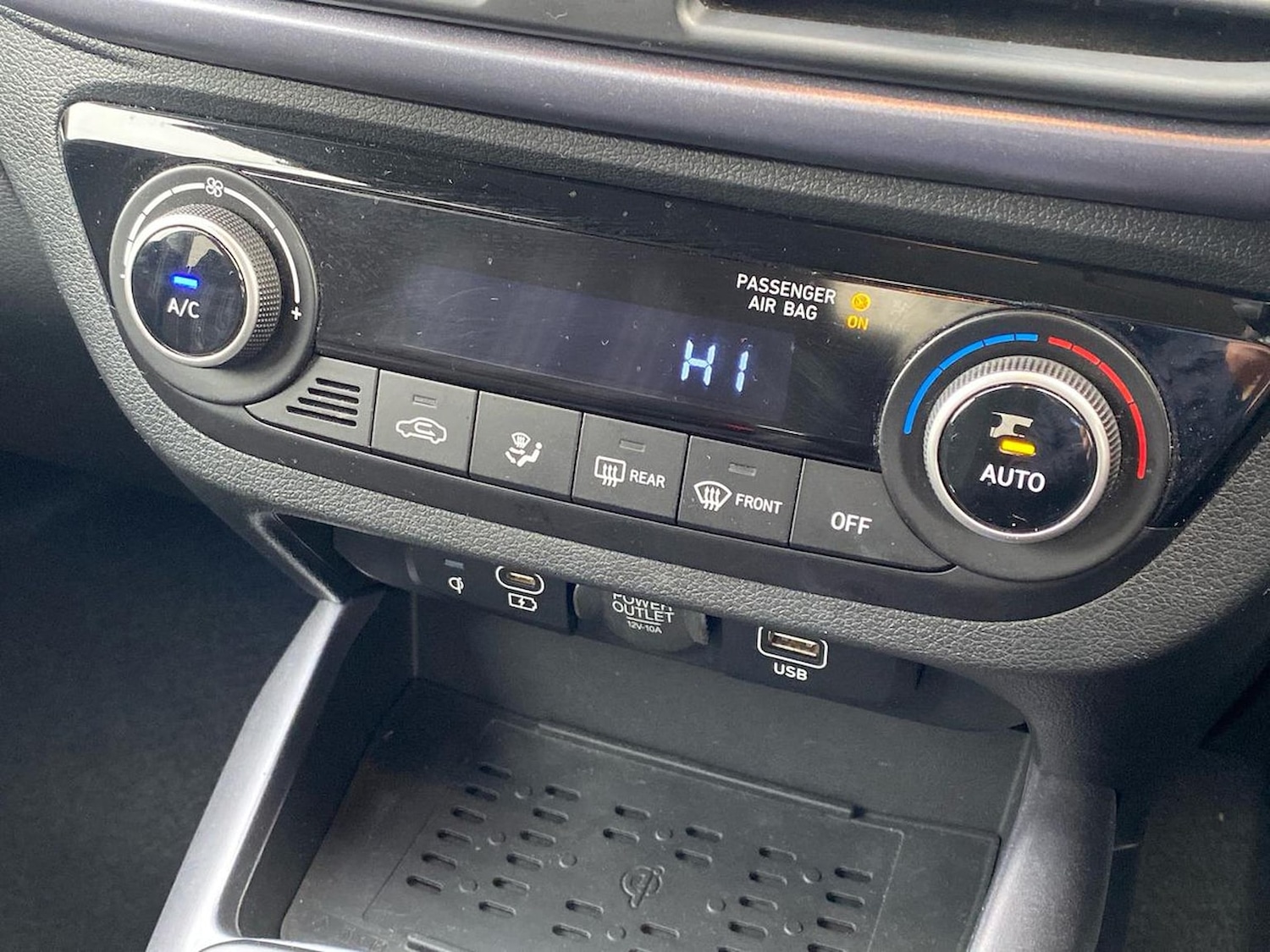 Used Hyundai i10 2023 for sale - 76651292: Photo 12