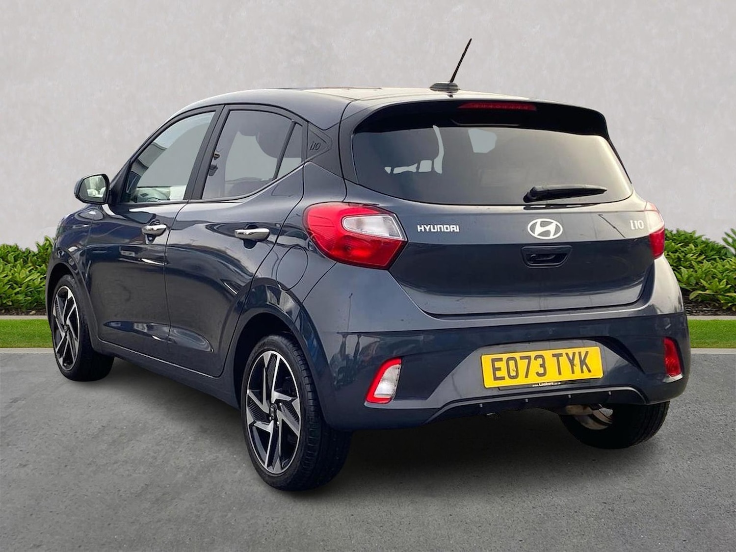 Used Hyundai i10 2023 for sale - 76651292: Photo 2