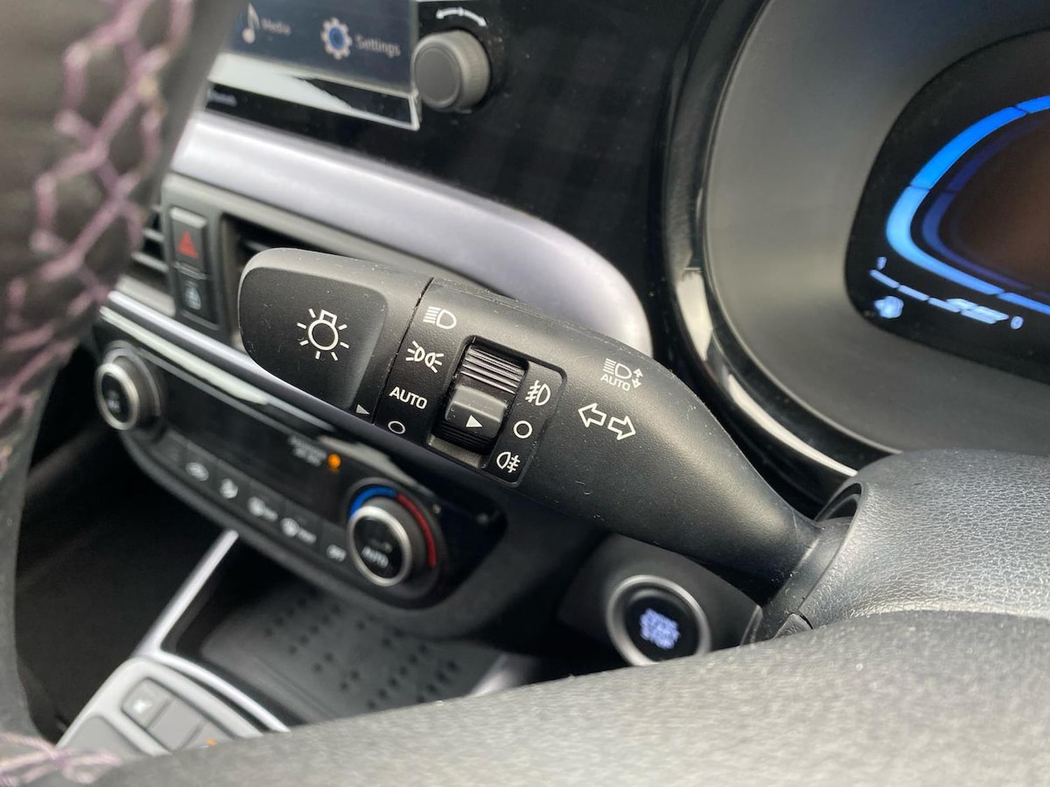 Used Hyundai i10 2023 for sale - 76651292: Photo 28