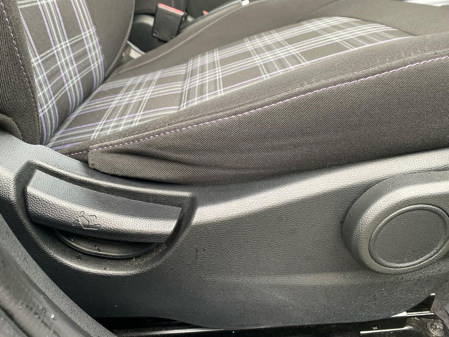 Used Hyundai i10 2023 for sale - 76651292: Photo 30