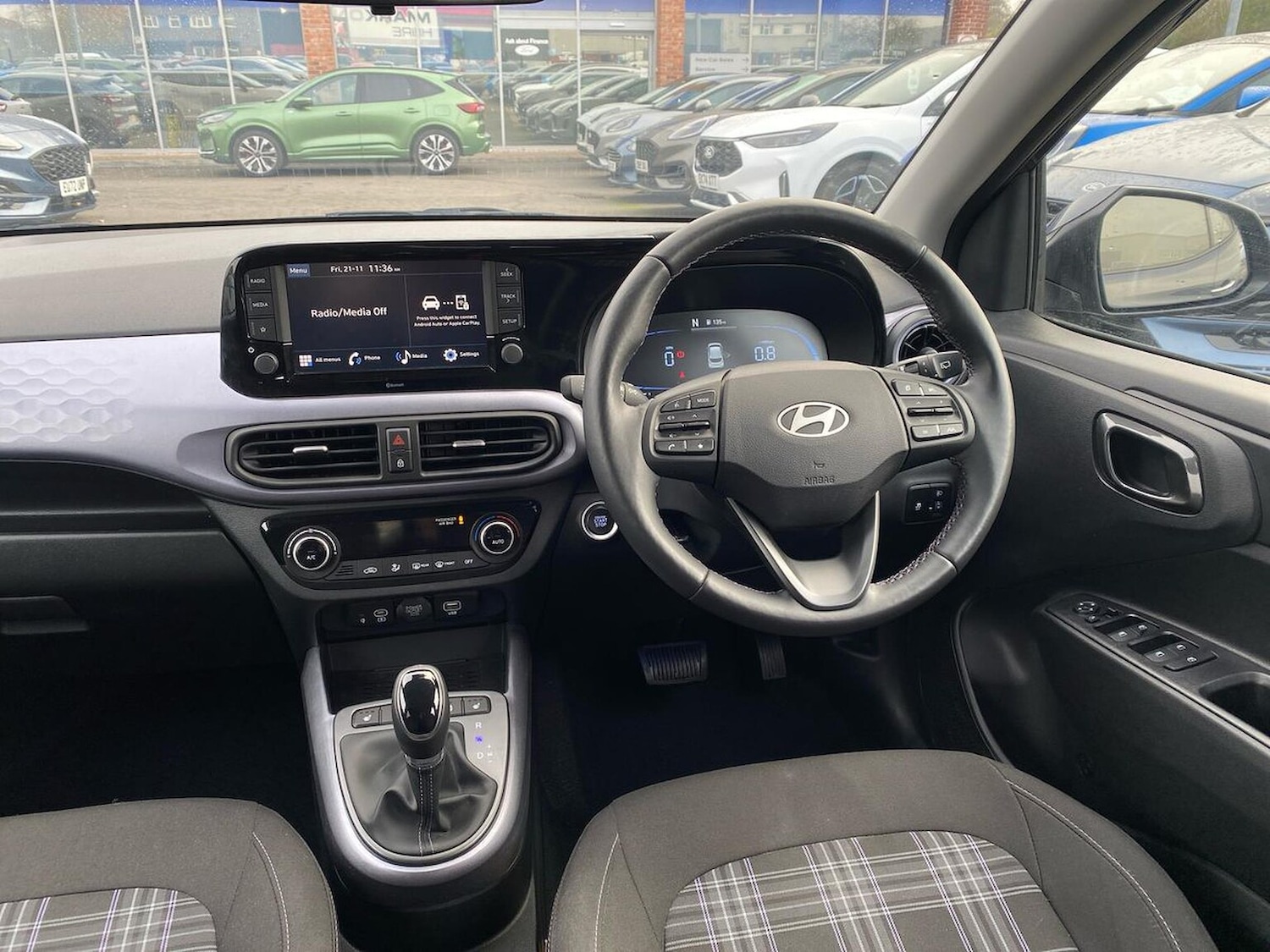 Used Hyundai i10 2023 for sale - 76651292: Photo 9