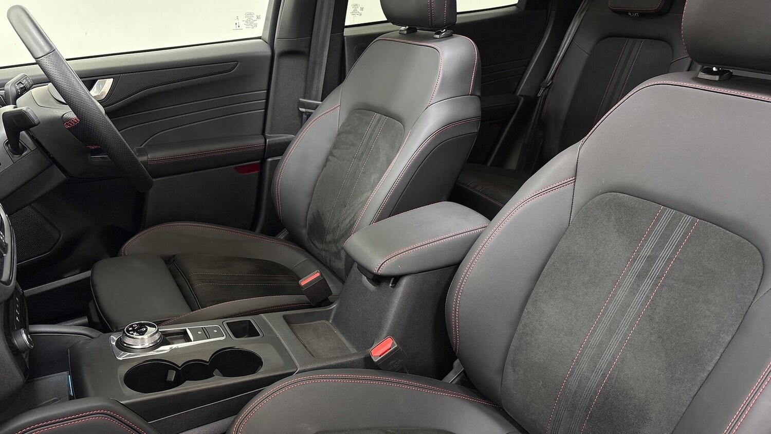 Used Ford Kuga 2025 for sale - 76830646: Photo 21