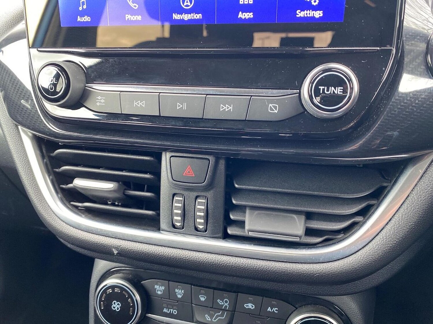 Used Ford Puma 2024 for sale - 78193987: Photo 24