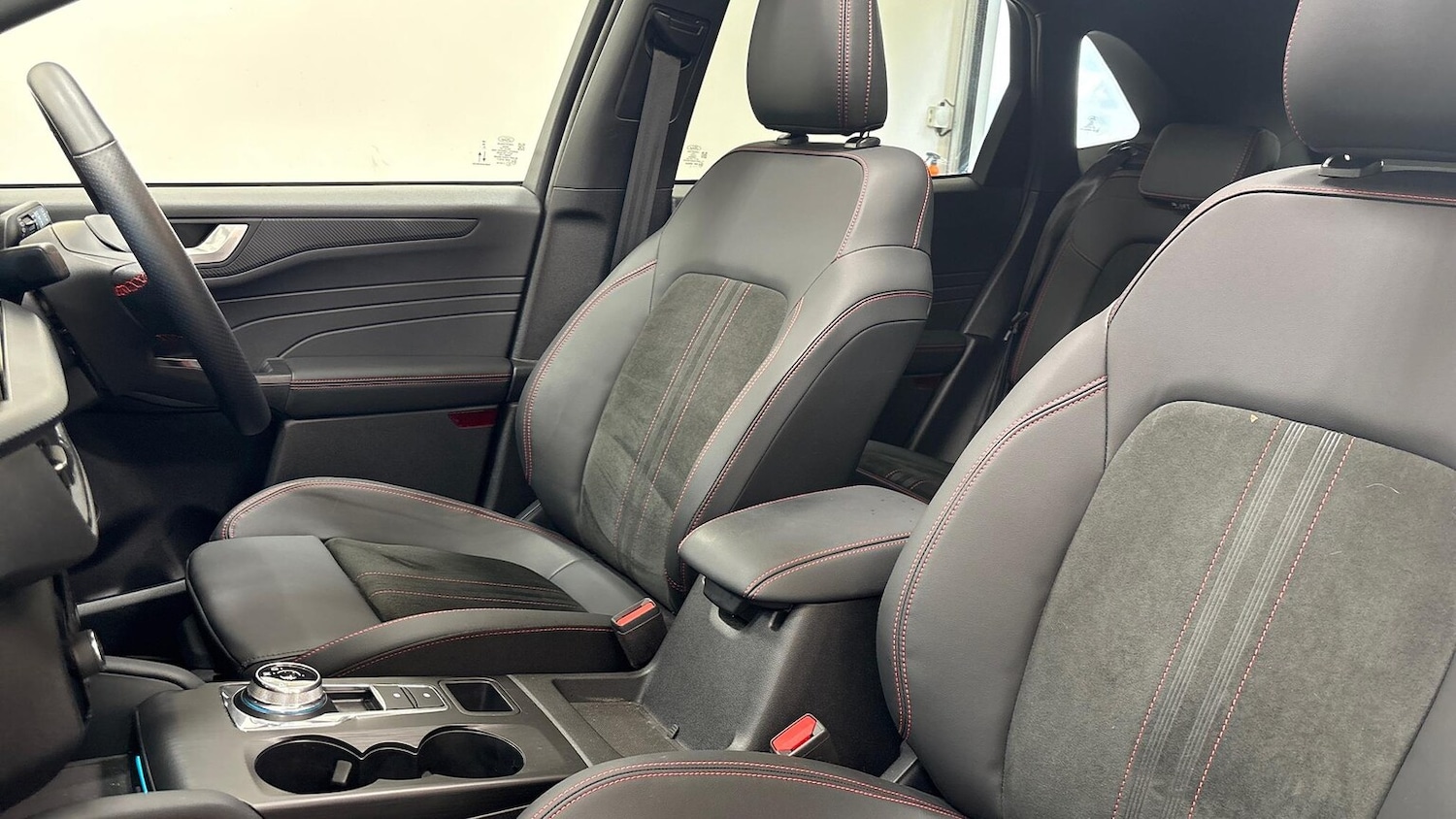 Used Ford Kuga 2025 for sale - 77662536: Photo 22