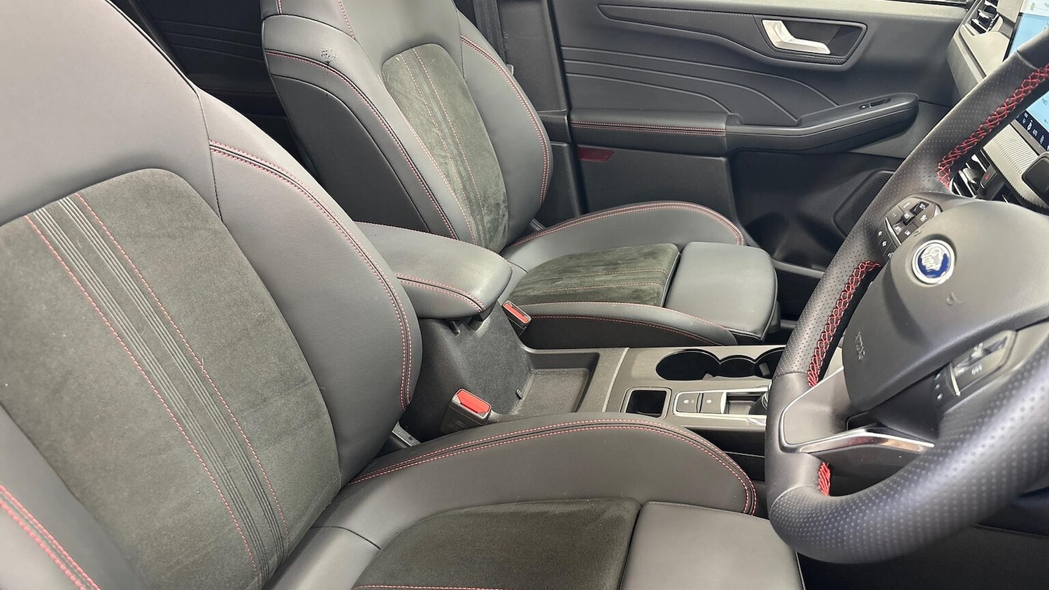 Used Ford Kuga 2025 for sale - 77662536: Photo 28