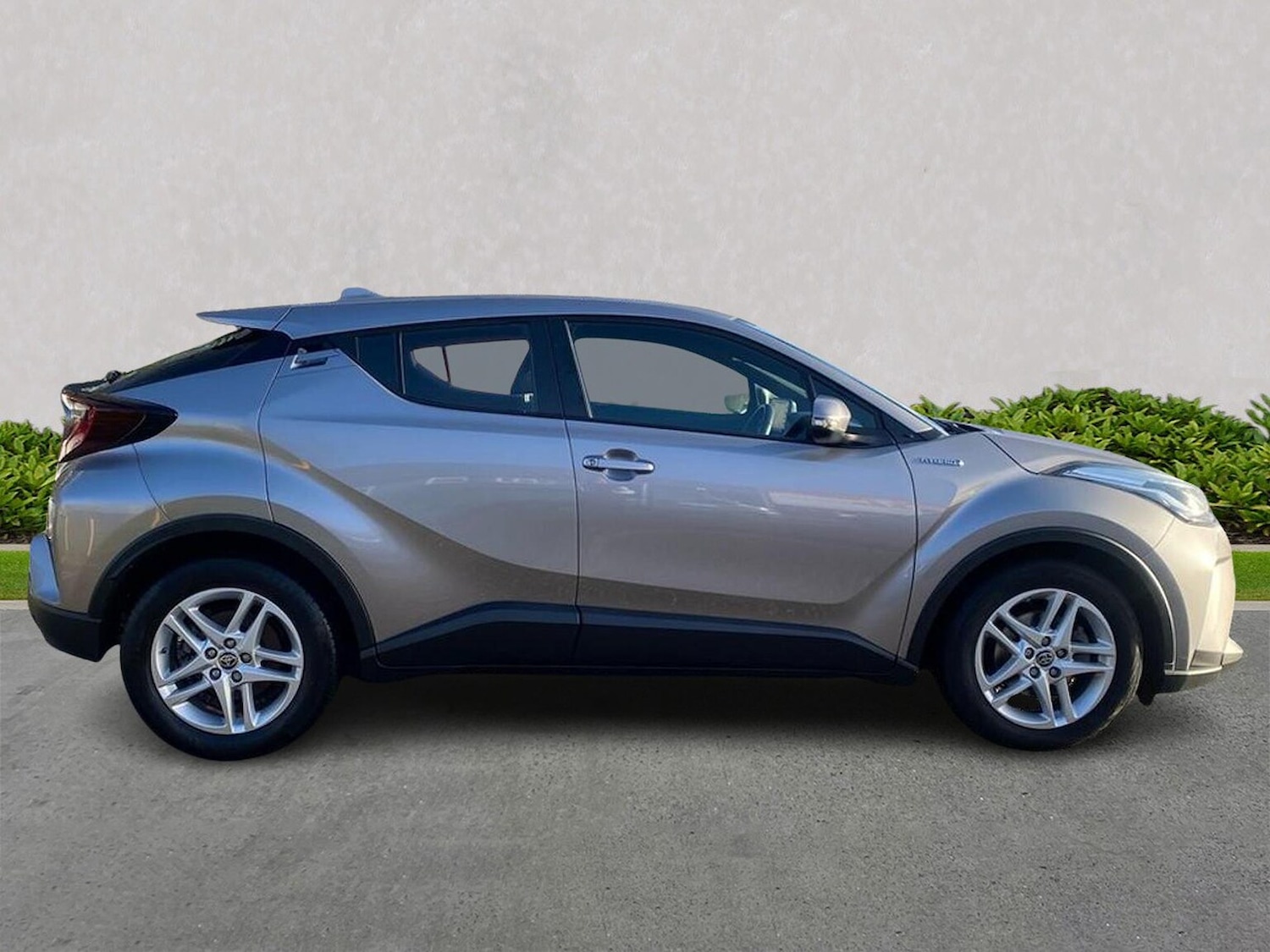 Used Toyota C-HR 2022 for sale - 76892128: Photo 3
