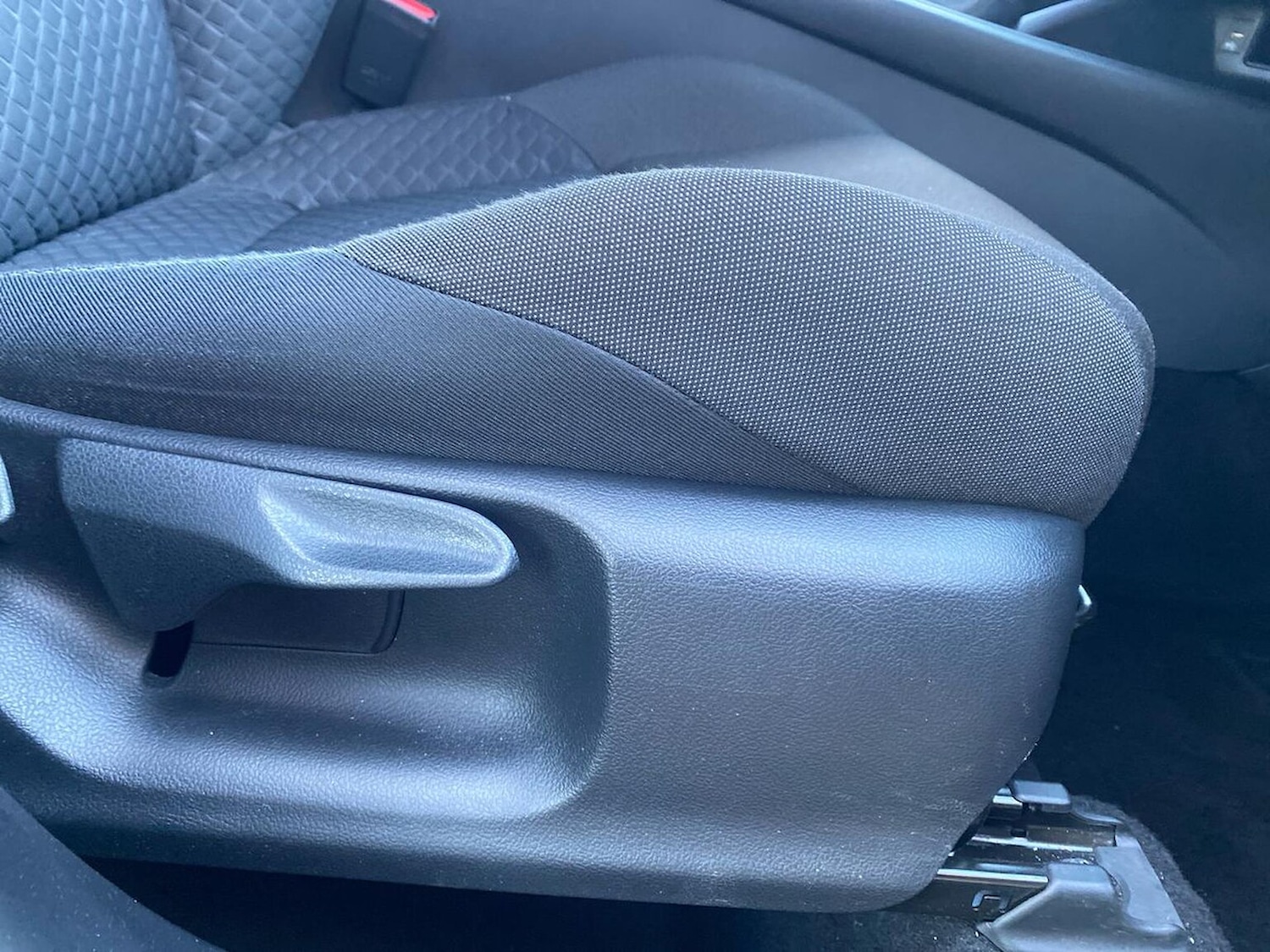 Used Toyota C-HR 2022 for sale - 76892128: Photo 30