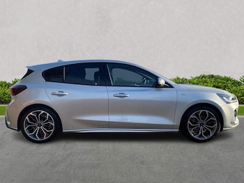 Used Ford Focus 2024 for sale - 76628050: Photo