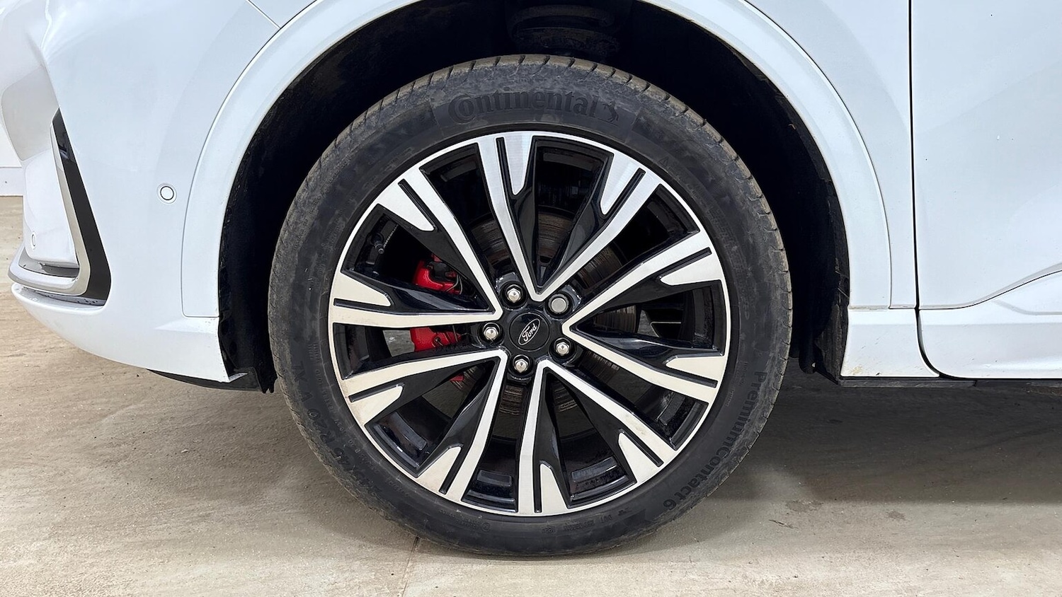 Used Ford Kuga 2024 for sale - 76830648: Photo 6