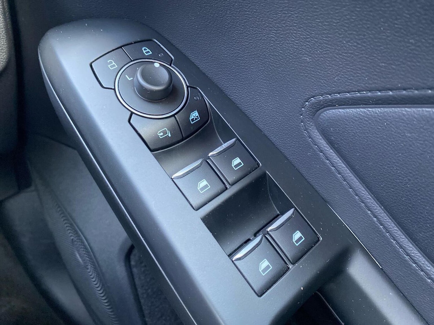 Used Ford Focus 2023 for sale - 78060587: Photo 21