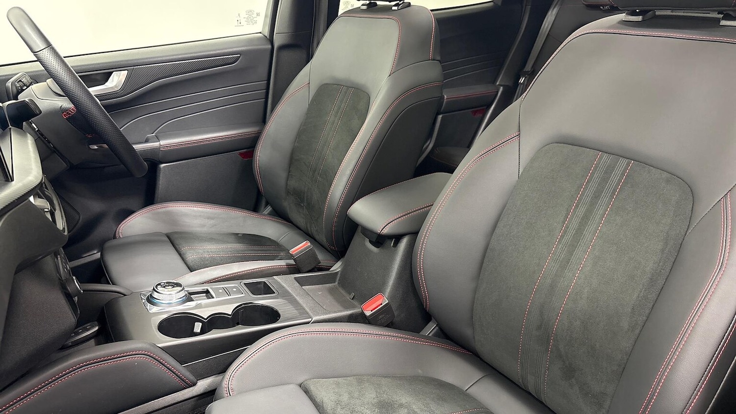 Used Ford Kuga 2025 for sale - 77073242: Photo 28