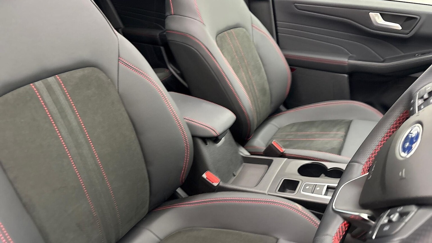 Used Ford Kuga 2024 for sale - 76628086: Photo 29