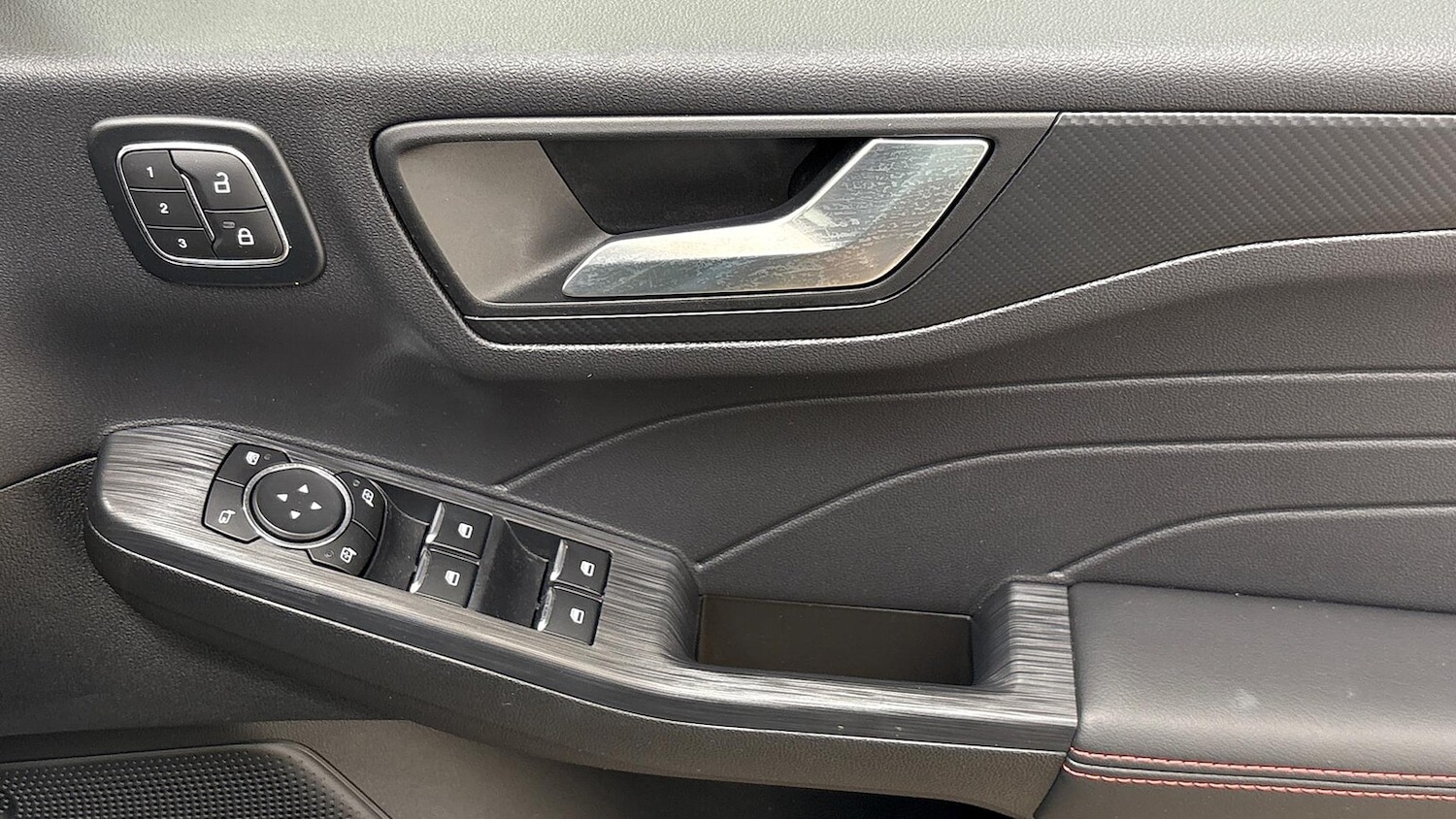 Used Ford Kuga 2024 for sale - 76436523: Photo 24