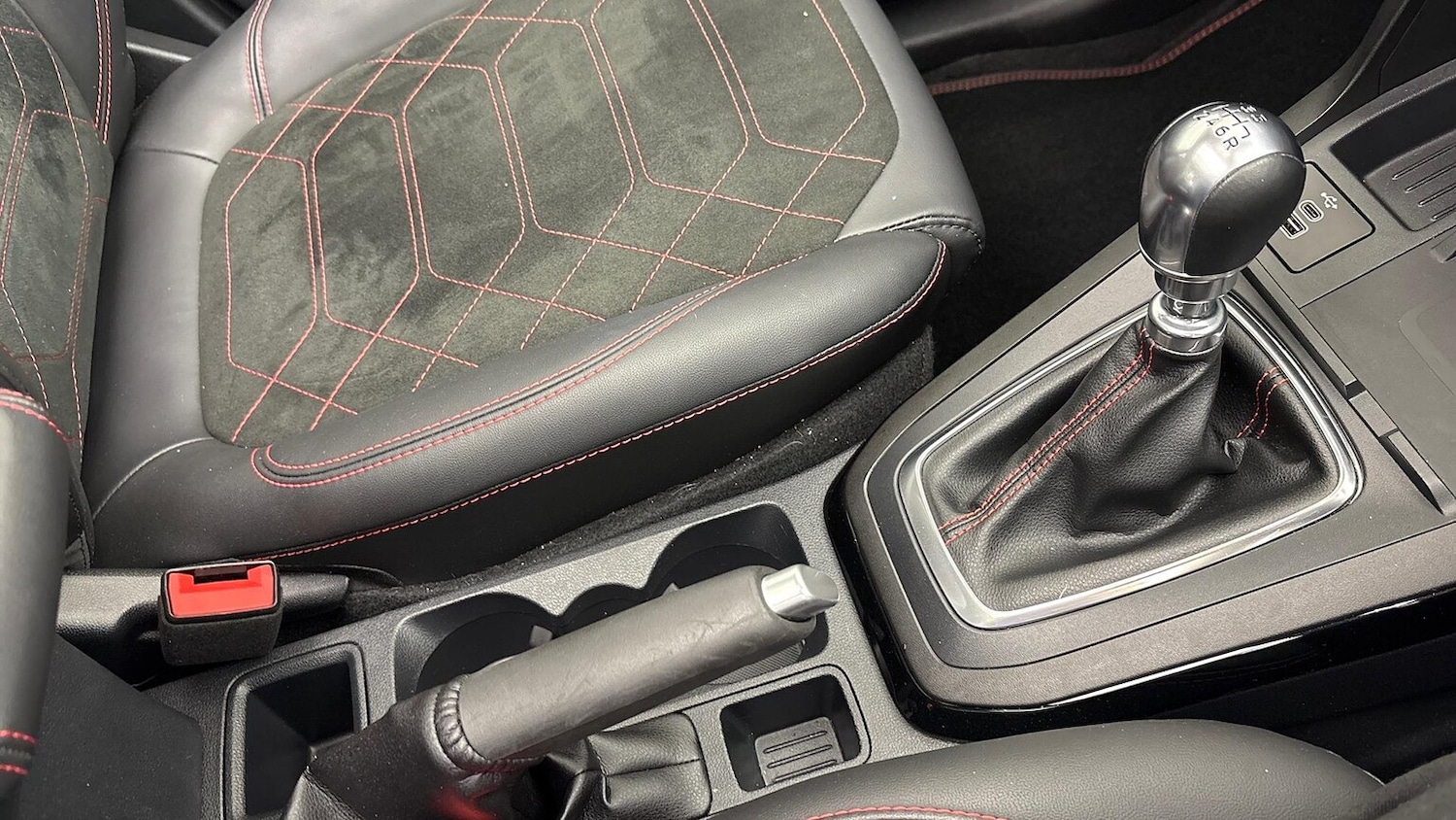 Used Ford Puma 2024 for sale - 76628068: Photo 19