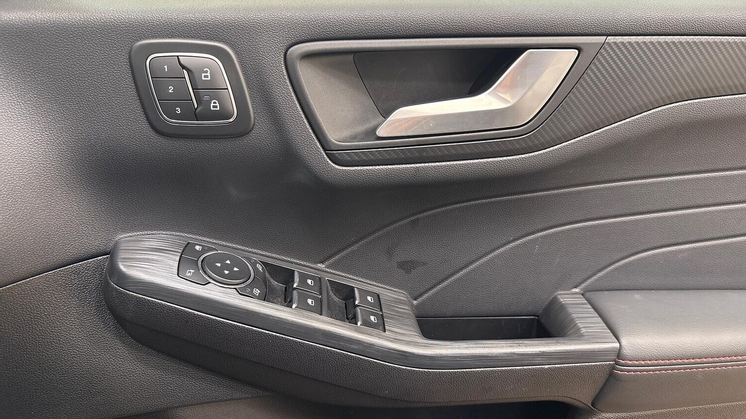 Used Ford Kuga 2024 for sale - 76477228: Photo 27