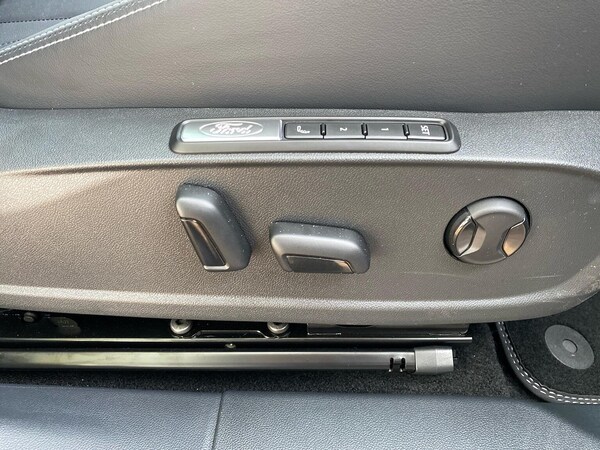 Used Ford Explorer 2024 for sale - 75437501: Photo 30