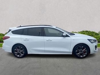 Used Ford Focus 2022 for sale - 76263292: Photo