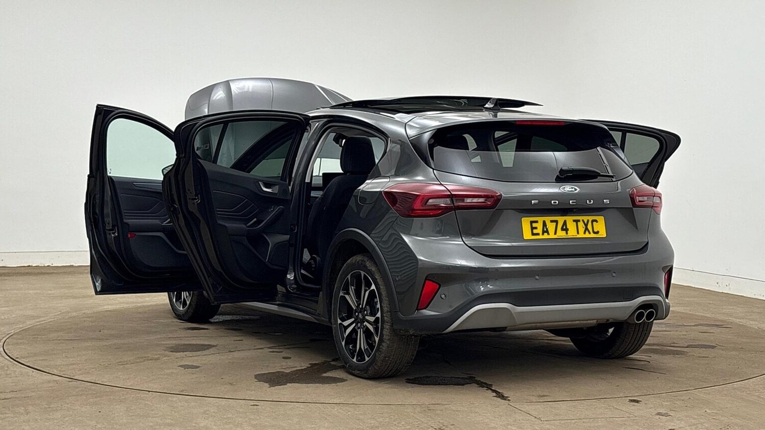 Used Ford Focus 2024 for sale - 76968974: Photo 10