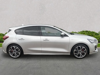 Used Ford Focus 2023 for sale - 78502431: Photo