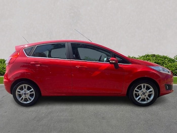 Used Ford Fiesta 2017 for sale - 79205818: Photo