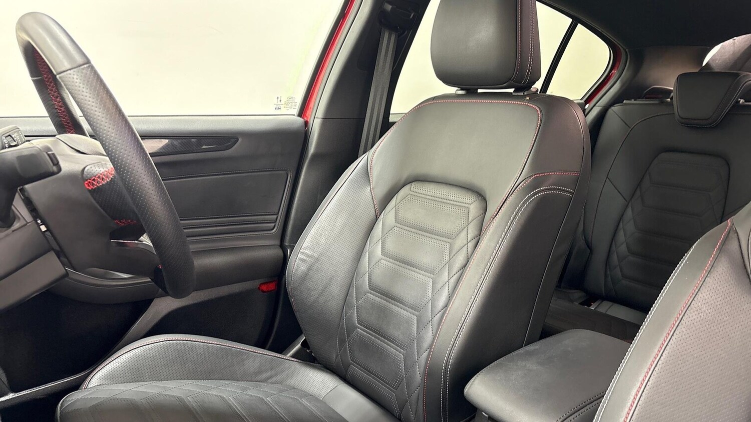 Used Ford Focus 2025 for sale - 76628061: Photo 23