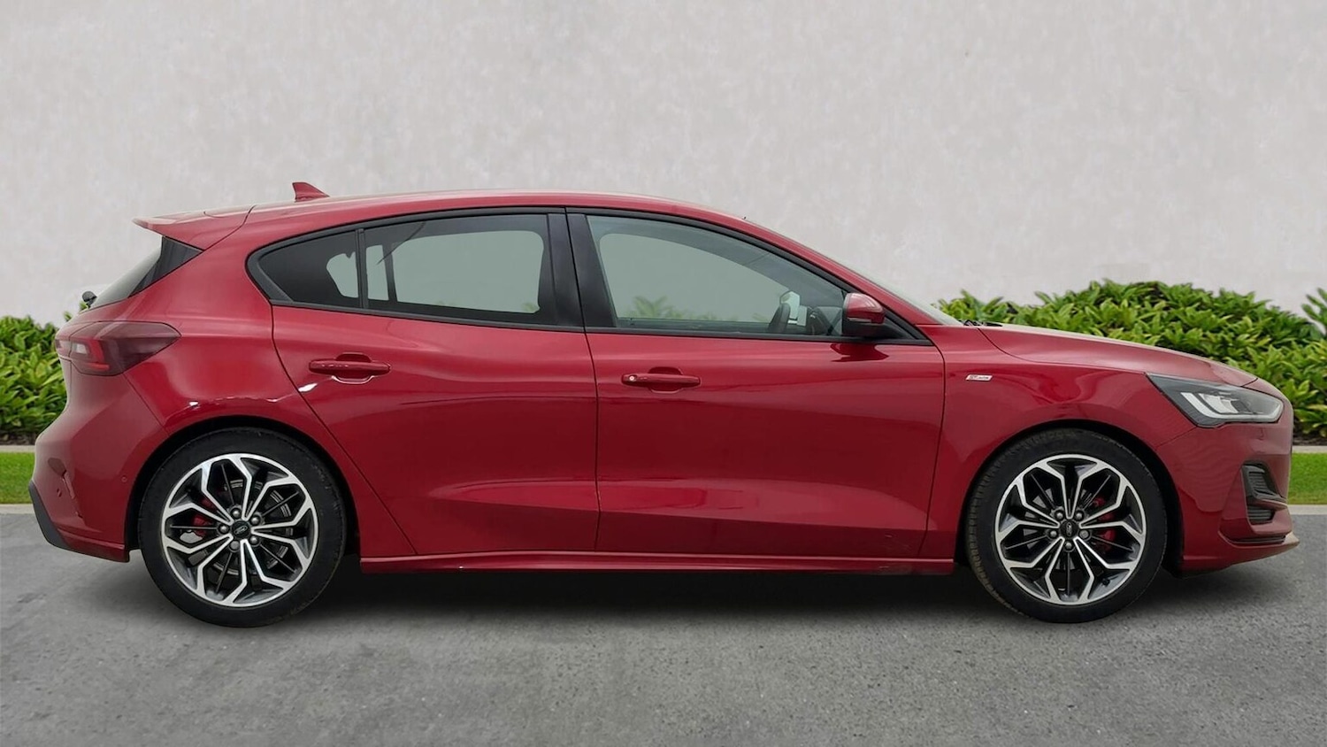 Used Ford Focus 2025 for sale - 76628061: Photo 3