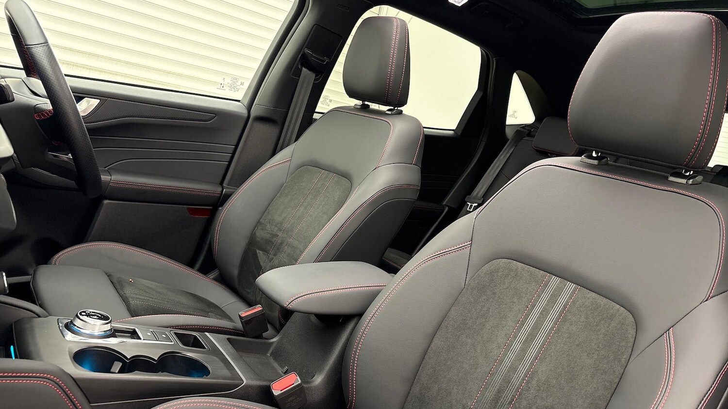 Used Ford Kuga 2025 for sale - 76628062: Photo 25