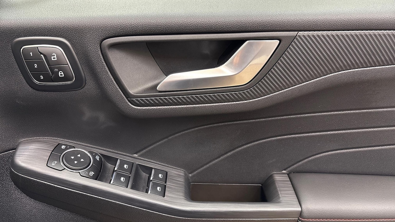 Used Ford Kuga 2025 for sale - 76628062: Photo 29