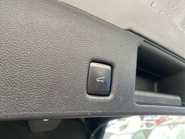 Used Ford Kuga 2022 for sale - 75982177: Photo 32
