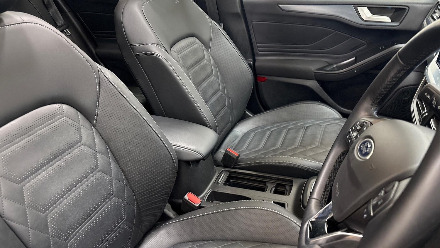 Used Ford Focus 2024 for sale - 76777307: Photo 24