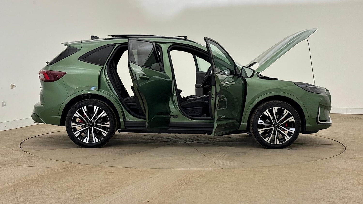 Used Ford Kuga 2025 for sale - 76968981: Photo 10