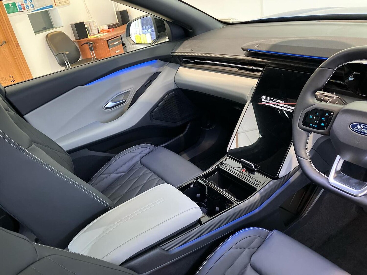 Used Ford Explorer 2024 for sale - 77489591: Photo 13