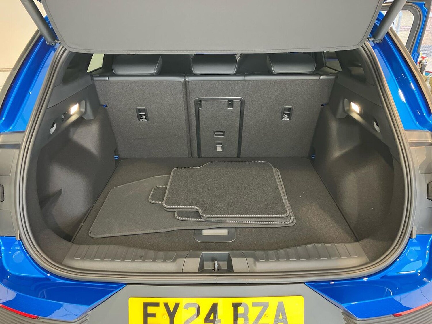 Used Ford Explorer 2024 for sale - 77489591: Photo 17